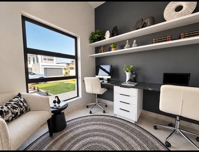 4 BEDROOM FREEHOLD FOR SALE IN FOUNTAINBROOK ESTATE